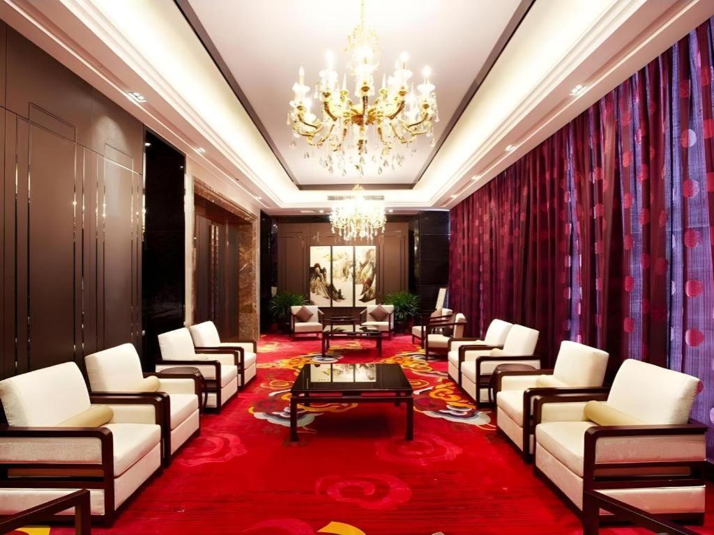 Eurasia Convention International Hotel Wuhan Eksteriør bilde