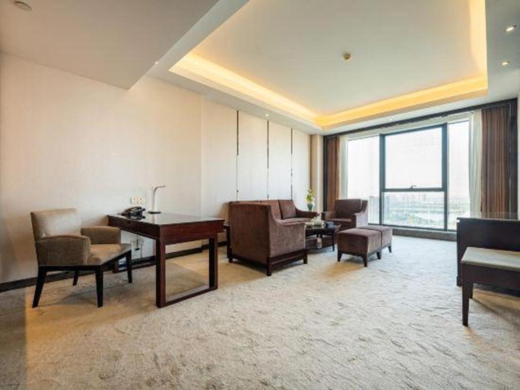 Eurasia Convention International Hotel Wuhan Eksteriør bilde
