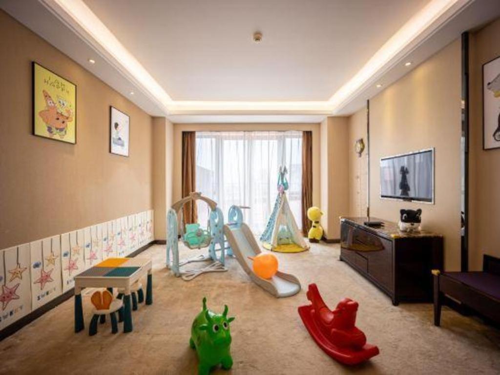 Eurasia Convention International Hotel Wuhan Eksteriør bilde