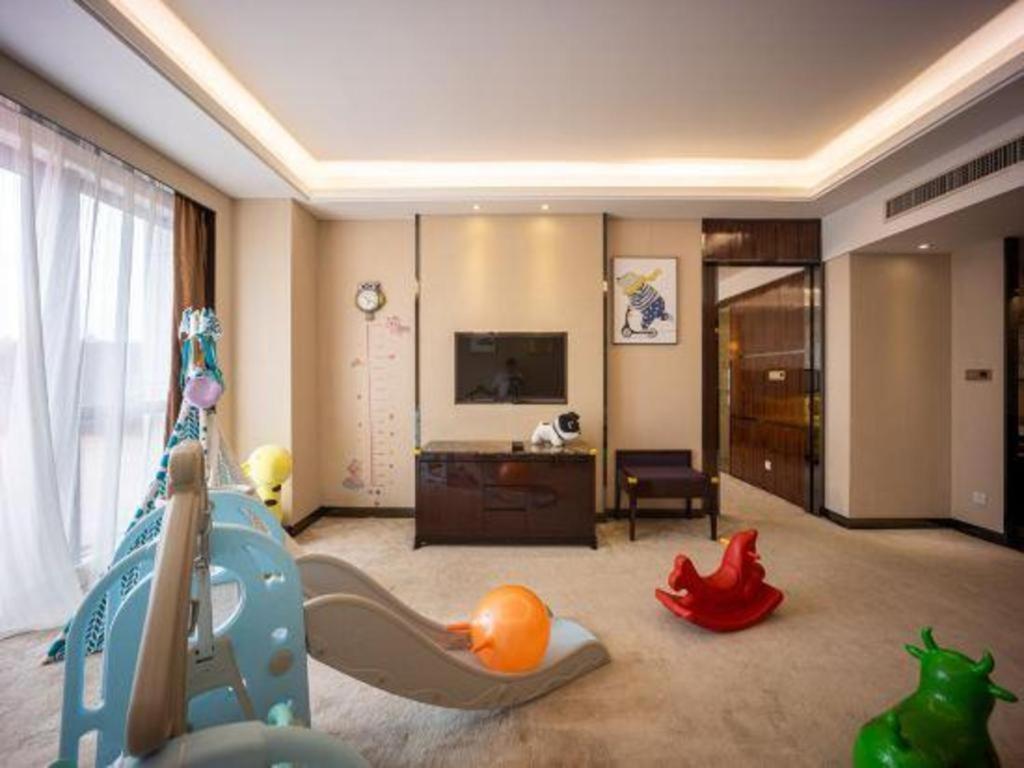 Eurasia Convention International Hotel Wuhan Eksteriør bilde