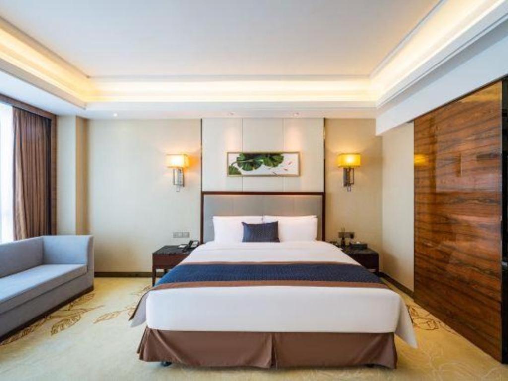 Eurasia Convention International Hotel Wuhan Eksteriør bilde