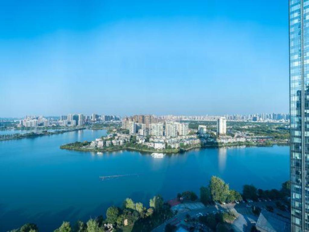 Eurasia Convention International Hotel Wuhan Eksteriør bilde