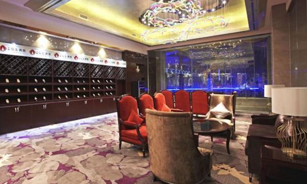 Eurasia Convention International Hotel Wuhan Eksteriør bilde